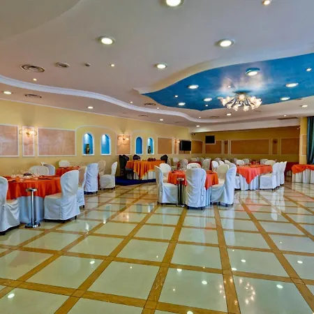 Hotel La Perla 4*