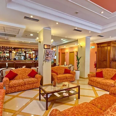 La Perla Hotel