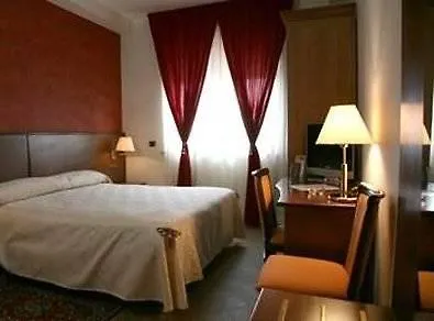 La Perla 4* كاستيل فولتورنو