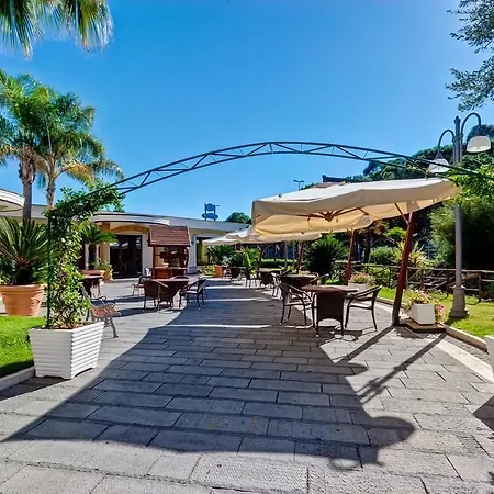 La Perla Hotel 4*