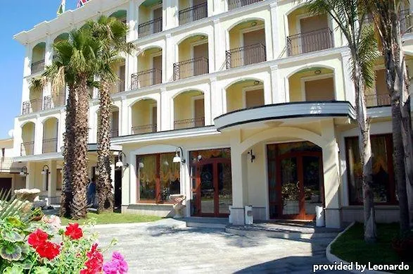 La Perla Hotel 4*